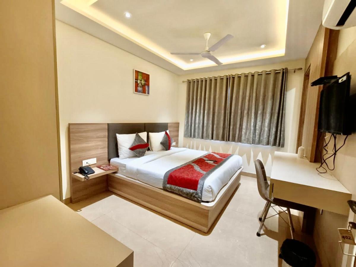Tripple Tree - Karol Bagh 4*