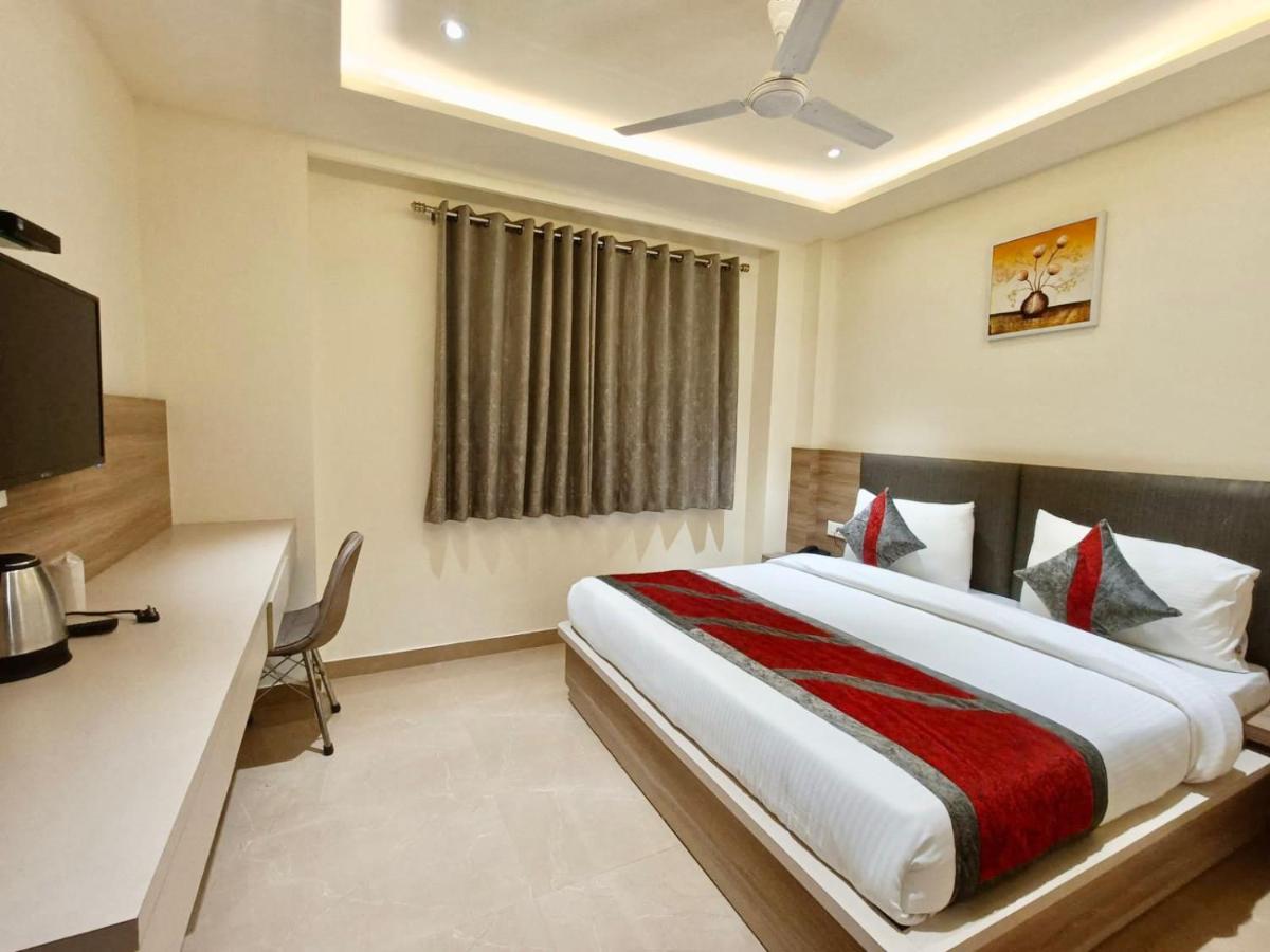 Tripple Tree - Karol Bagh Hotel 4*