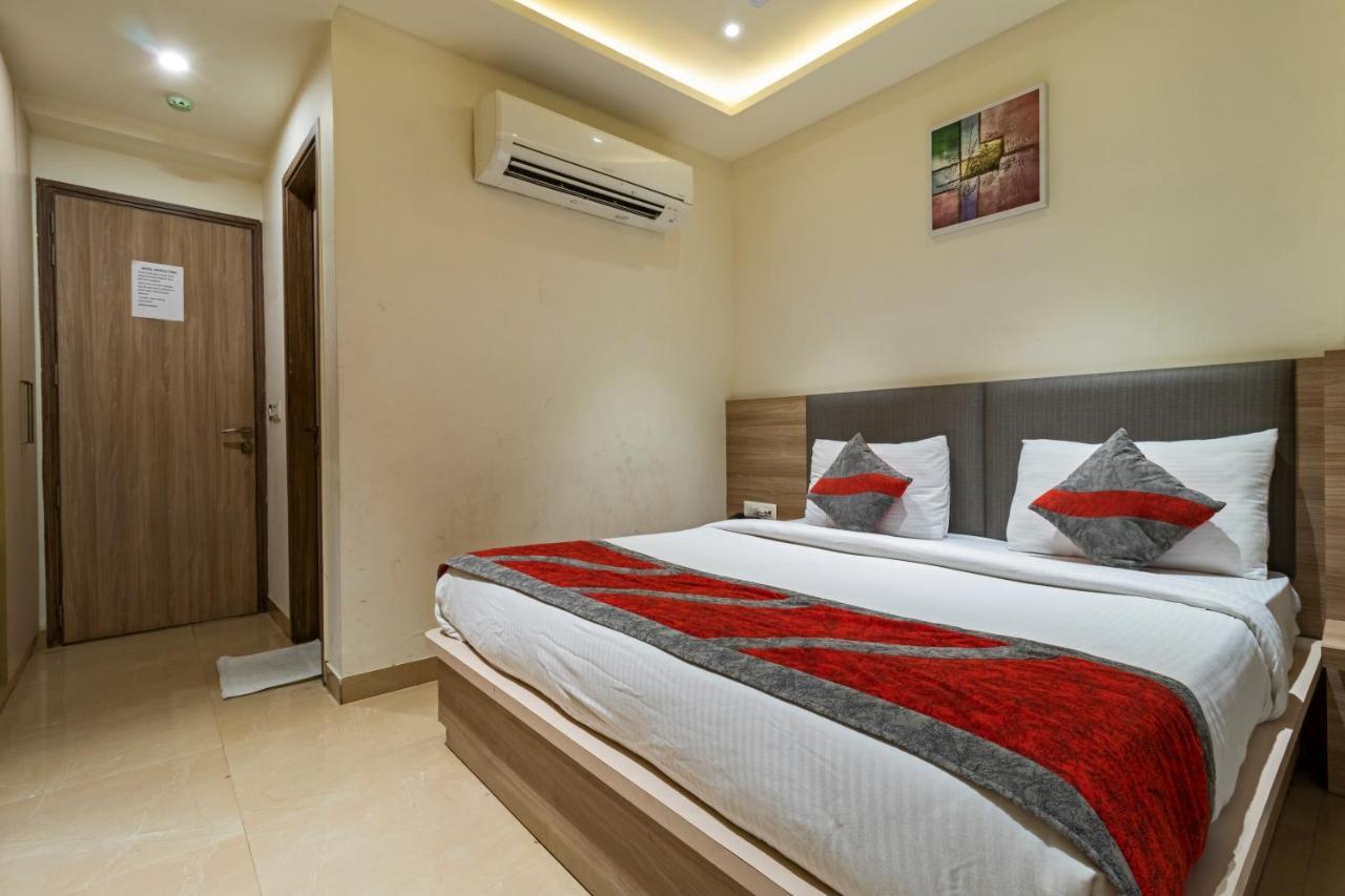 Tripple Tree - Karol Bagh 4*
