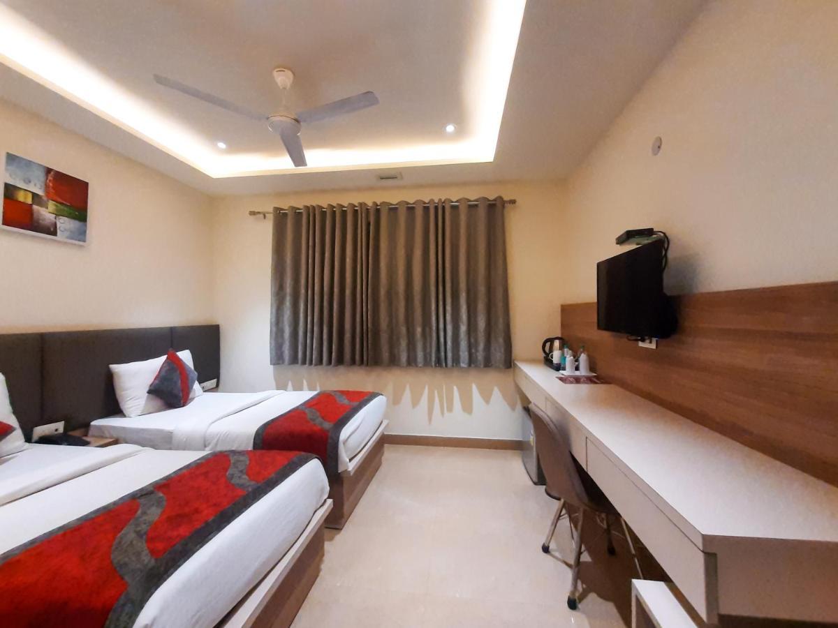 Hotel Tripple Tree - Karol Bagh 4*